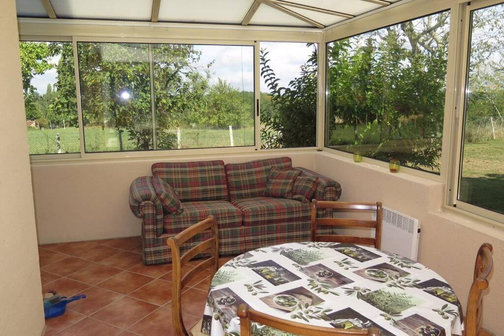 Les Petits Self Contained 2 Bedroom Apartment Molieres (Dordogne) エクステリア 写真